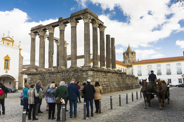 Évora