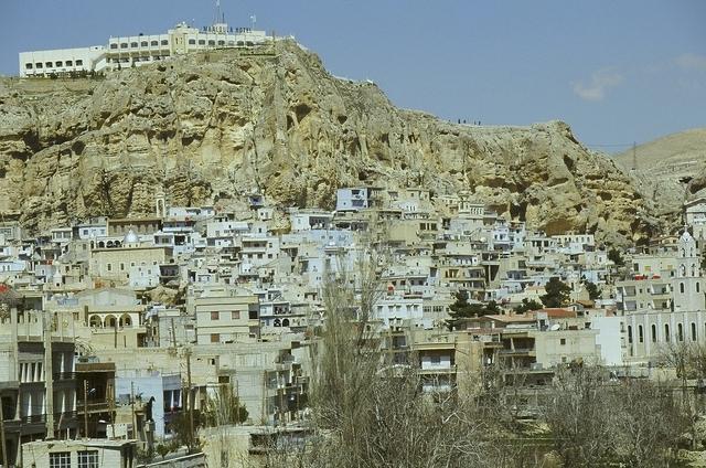 17-18d-Maaloula